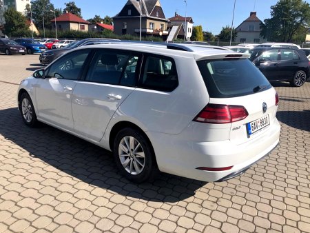 Volkswagen Golf, 2018 - pohled č. 3