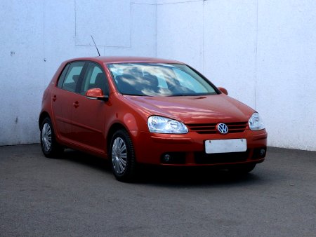 Volkswagen Golf, 2005