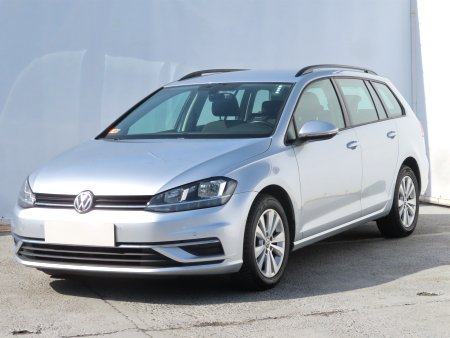 Volkswagen Golf, 2018 - pohled č. 3