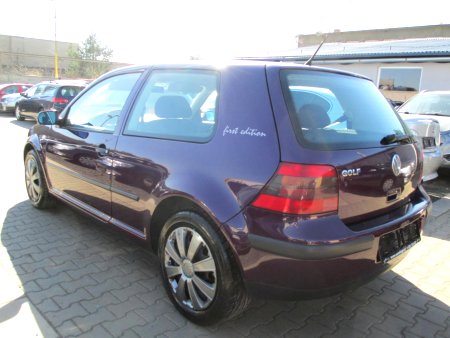 Volkswagen Golf, 2001 - pohled č. 4
