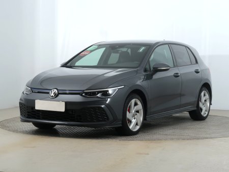 Volkswagen Golf, 2021 - pohled č. 3