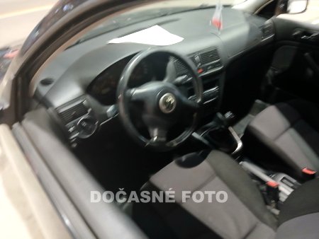 Volkswagen Golf, 2000 - pohled č. 3