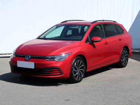 Volkswagen Golf, 2022 - pohled č. 3