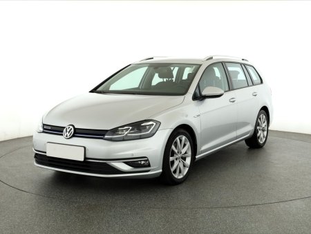 Volkswagen Golf, 2020 - pohled č. 3