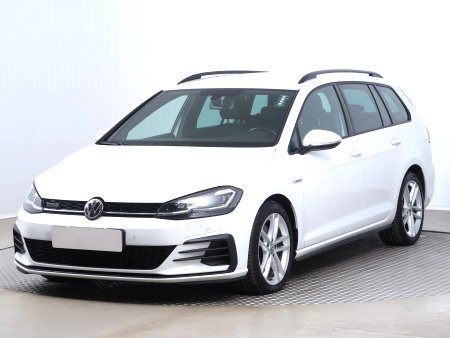 Volkswagen Golf, 2018 - pohled č. 3