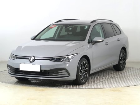 Volkswagen Golf, 2022 - pohled č. 3