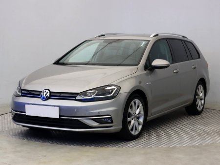 Volkswagen Golf, 2019 - pohled č. 3