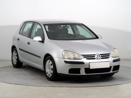 Volkswagen Golf, 2004
