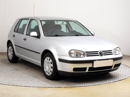 Volkswagen Golf, 2002