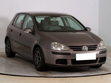 Volkswagen Golf, 2004