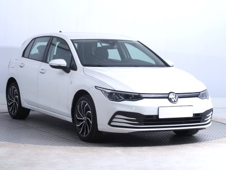 Volkswagen Golf, 2021