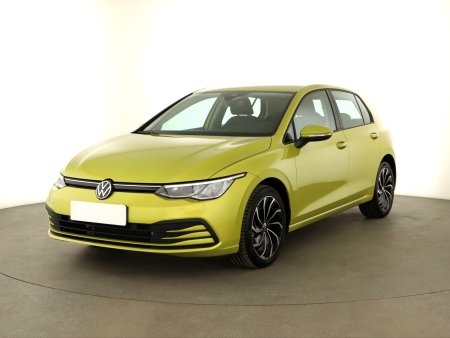 Volkswagen Golf, 2023 - pohled č. 3