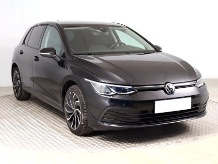 Volkswagen Golf, 2020