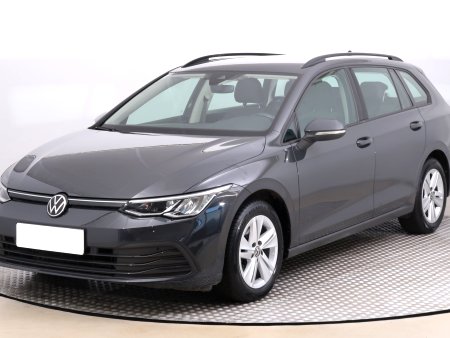 Volkswagen Golf, 2023 - pohled č. 3