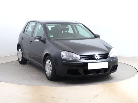 Volkswagen Golf, 2005