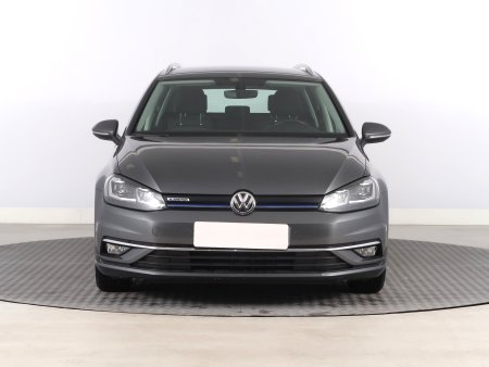 Volkswagen Golf, 2019 - pohled č. 2
