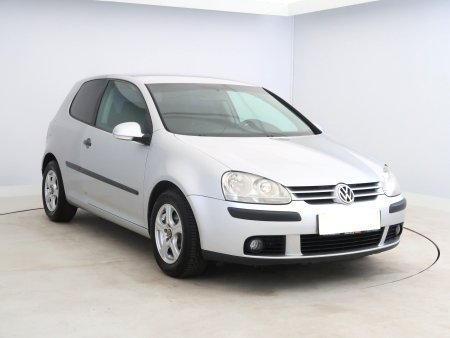 Volkswagen Golf, 2005
