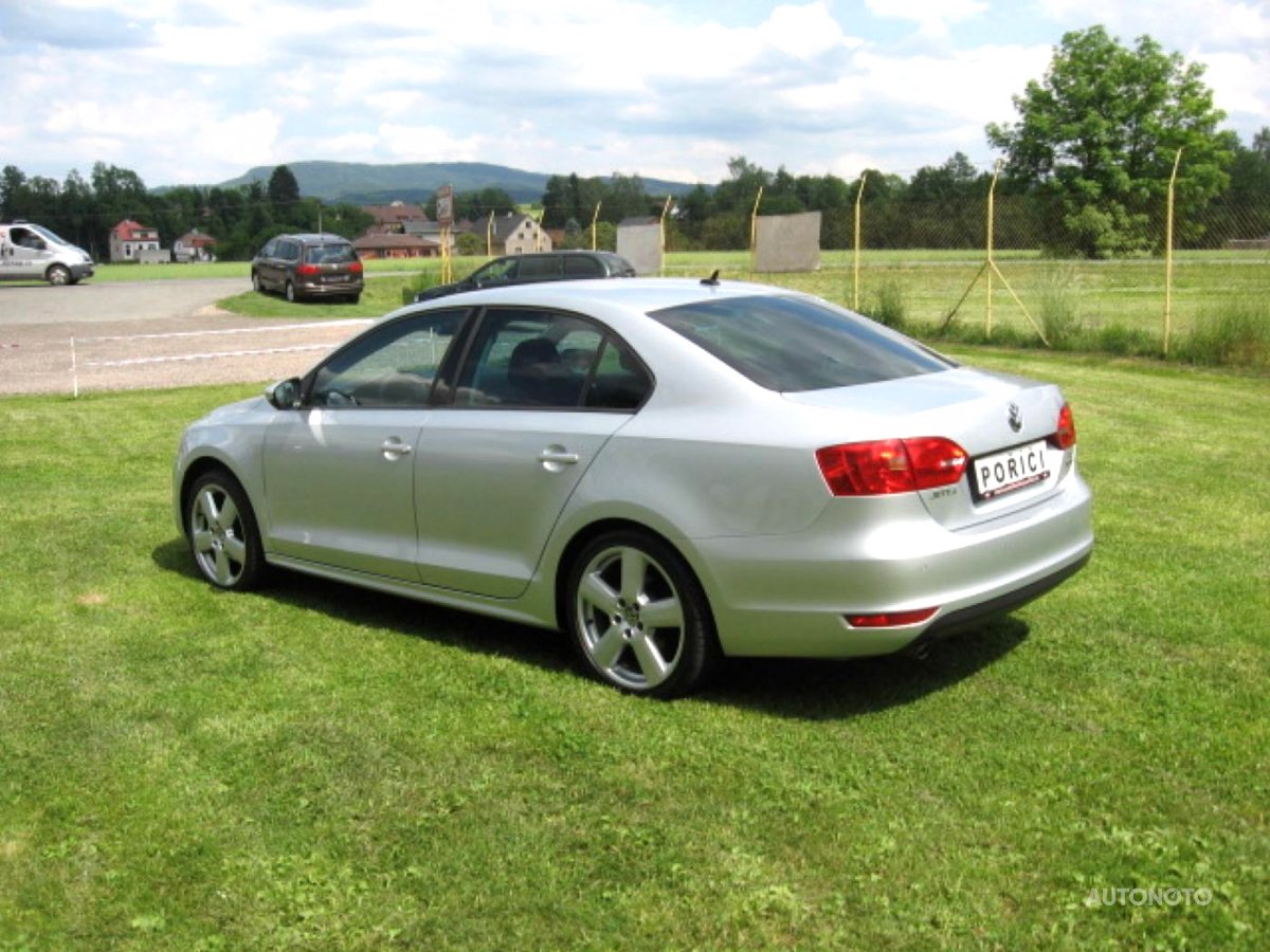 Volkswagen Jetta, 2011 - pohled č. 9