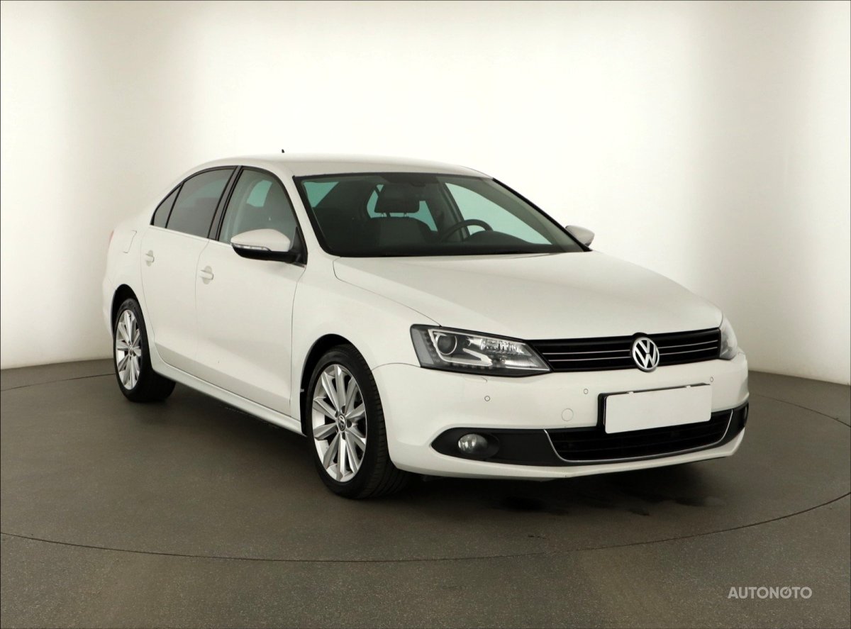 Volkswagen Jetta, 2012 - celkový pohled