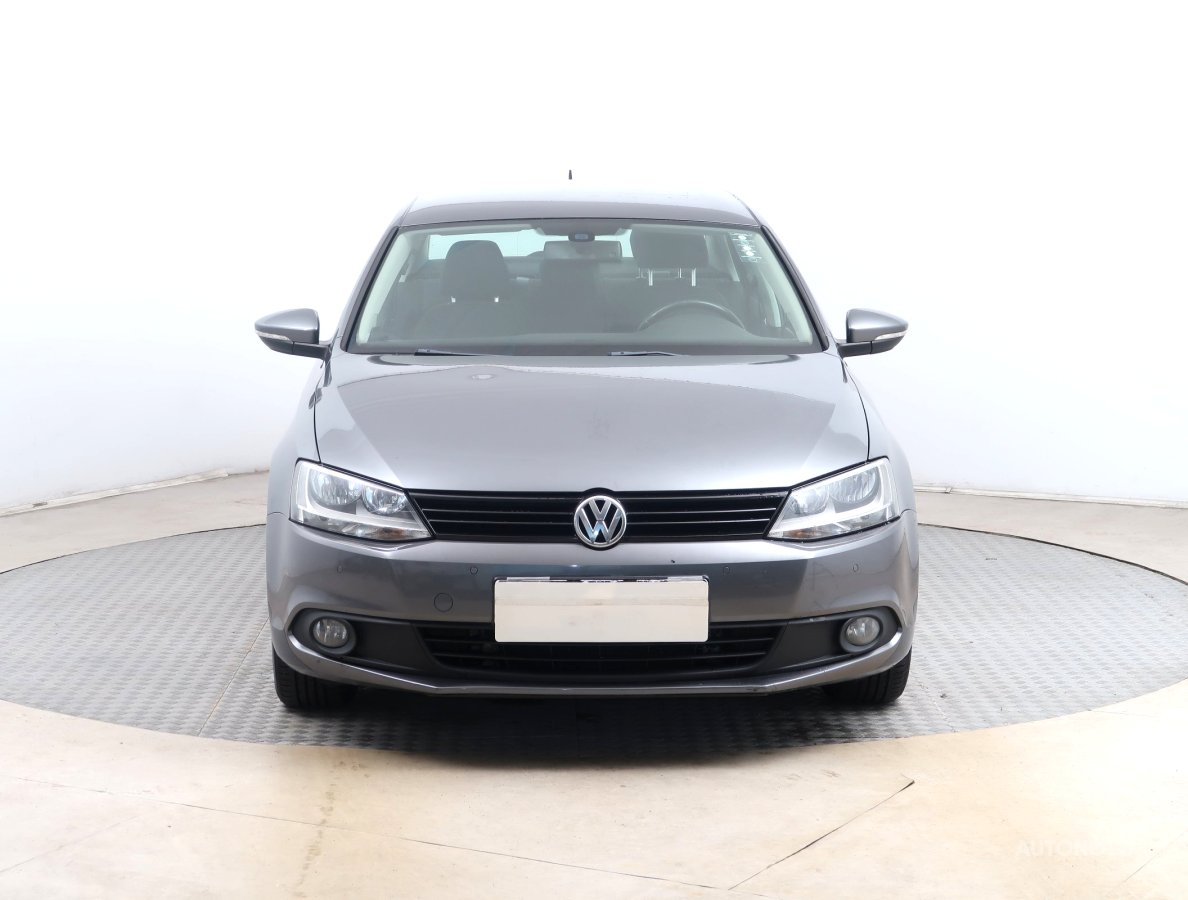 Volkswagen Jetta, 2012 - pohled č. 2