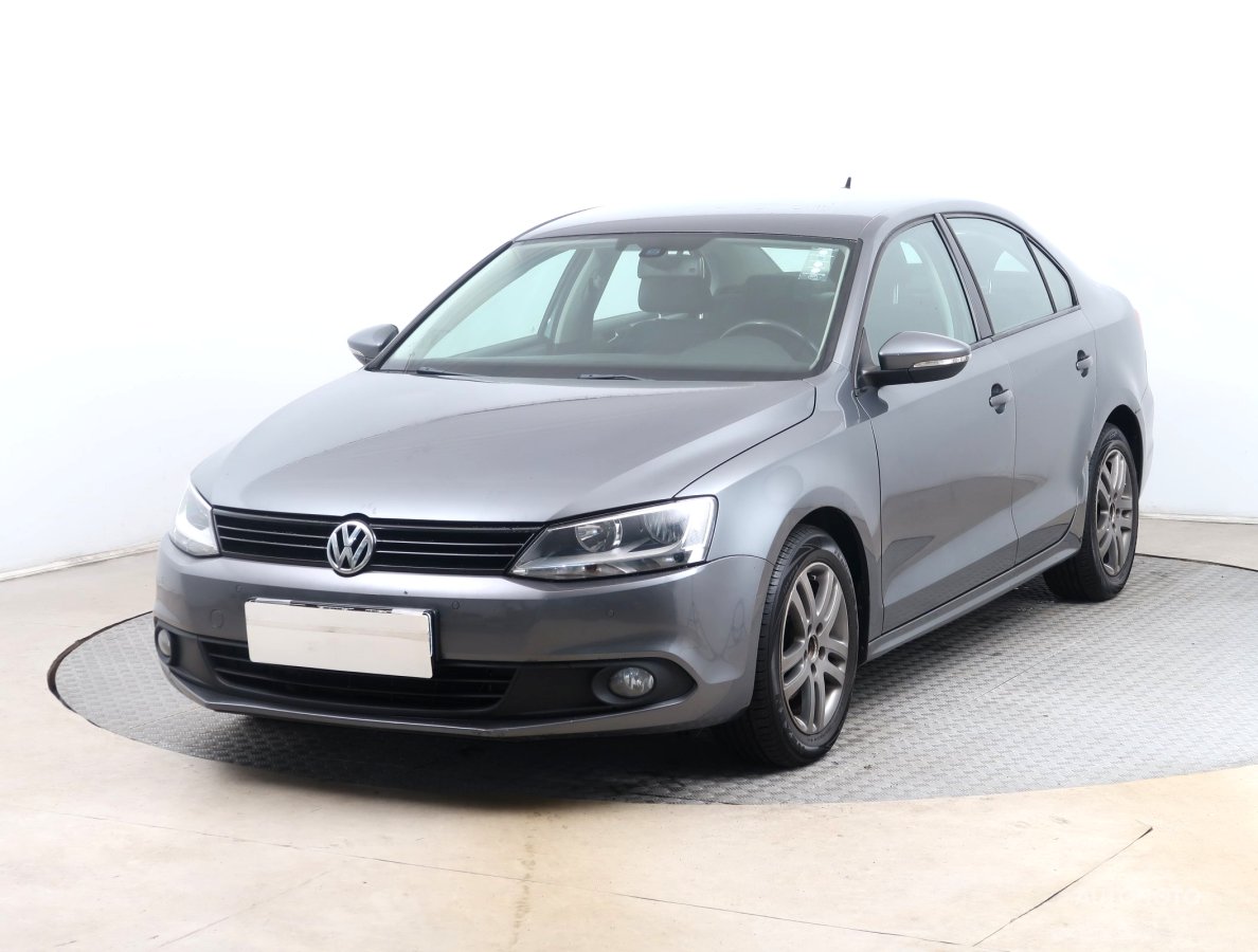 Volkswagen Jetta, 2012 - pohled č. 3