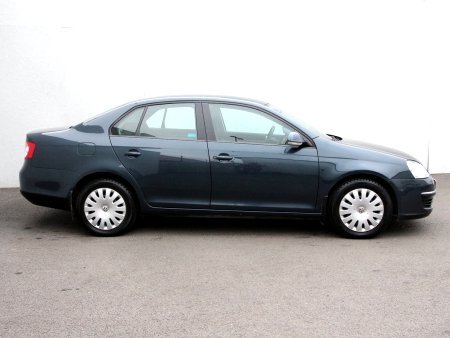 Volkswagen Jetta, 2008 - pohled č. 4