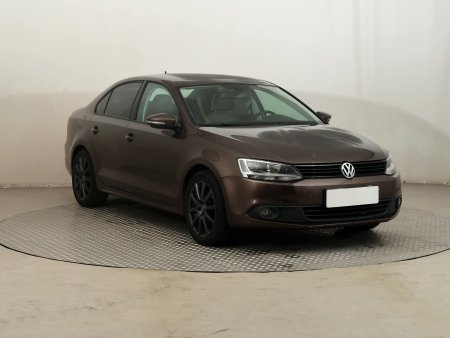 Volkswagen Jetta, 2012