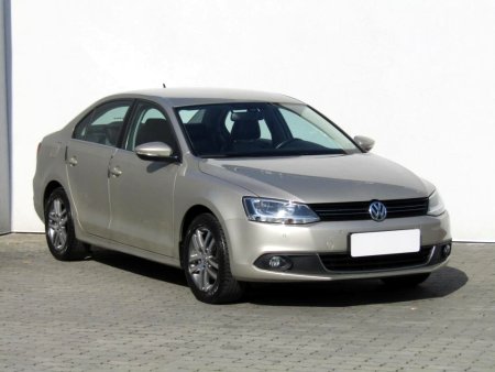 Volkswagen Jetta, 2013