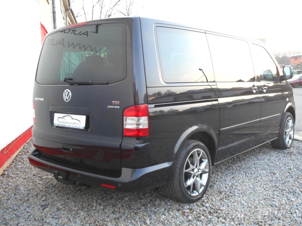Volkswagen Multivan, 2009 - pohled č. 3