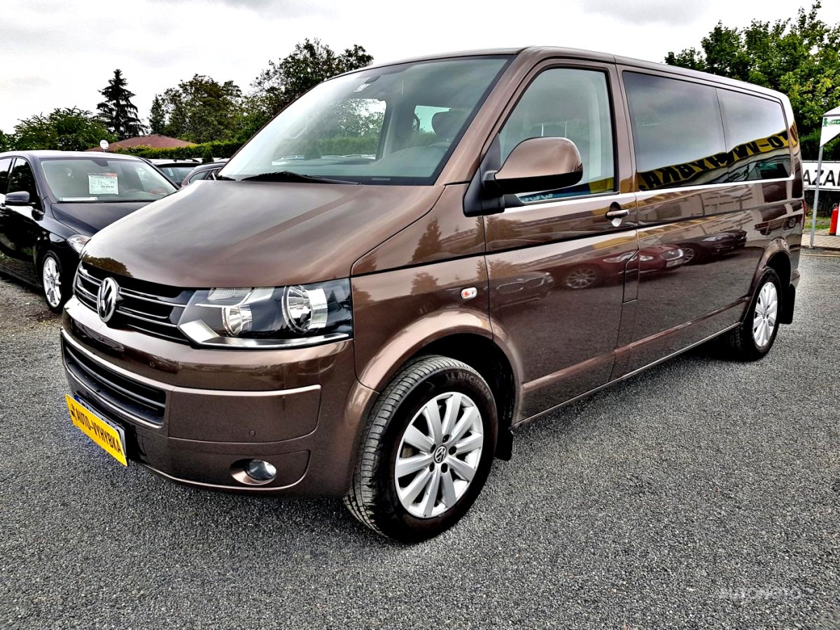 Volkswagen Multivan, 2011 - pohled č. 2