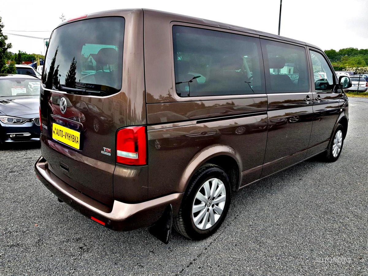 Volkswagen Multivan, 2011 - pohled č. 4