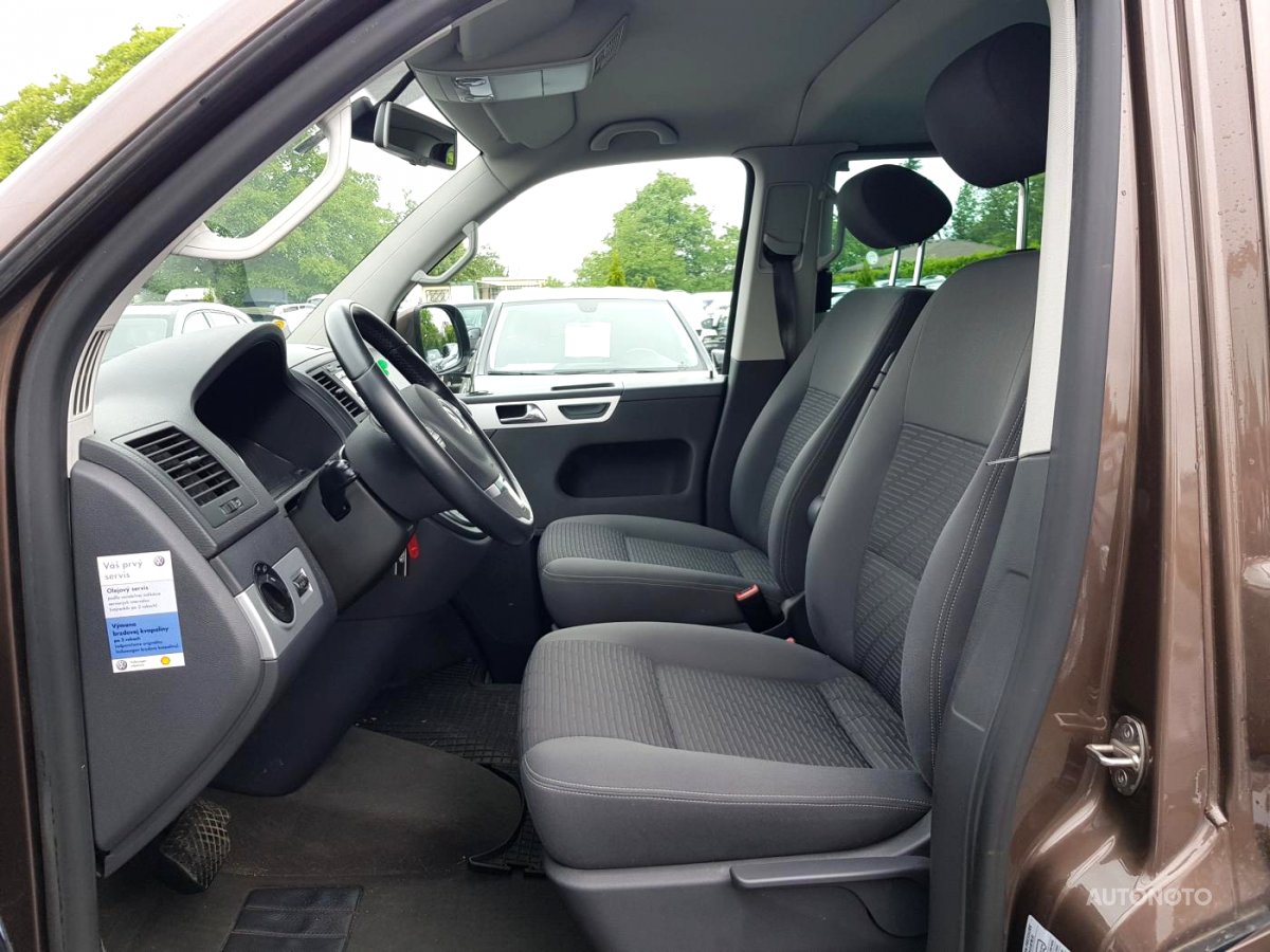 Volkswagen Multivan, 2011 - pohled č. 7