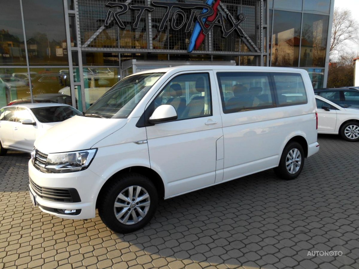 Volkswagen Multivan, 2017 - pohled č. 3