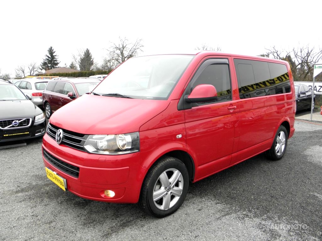Volkswagen Multivan, 2010 - pohled č. 3