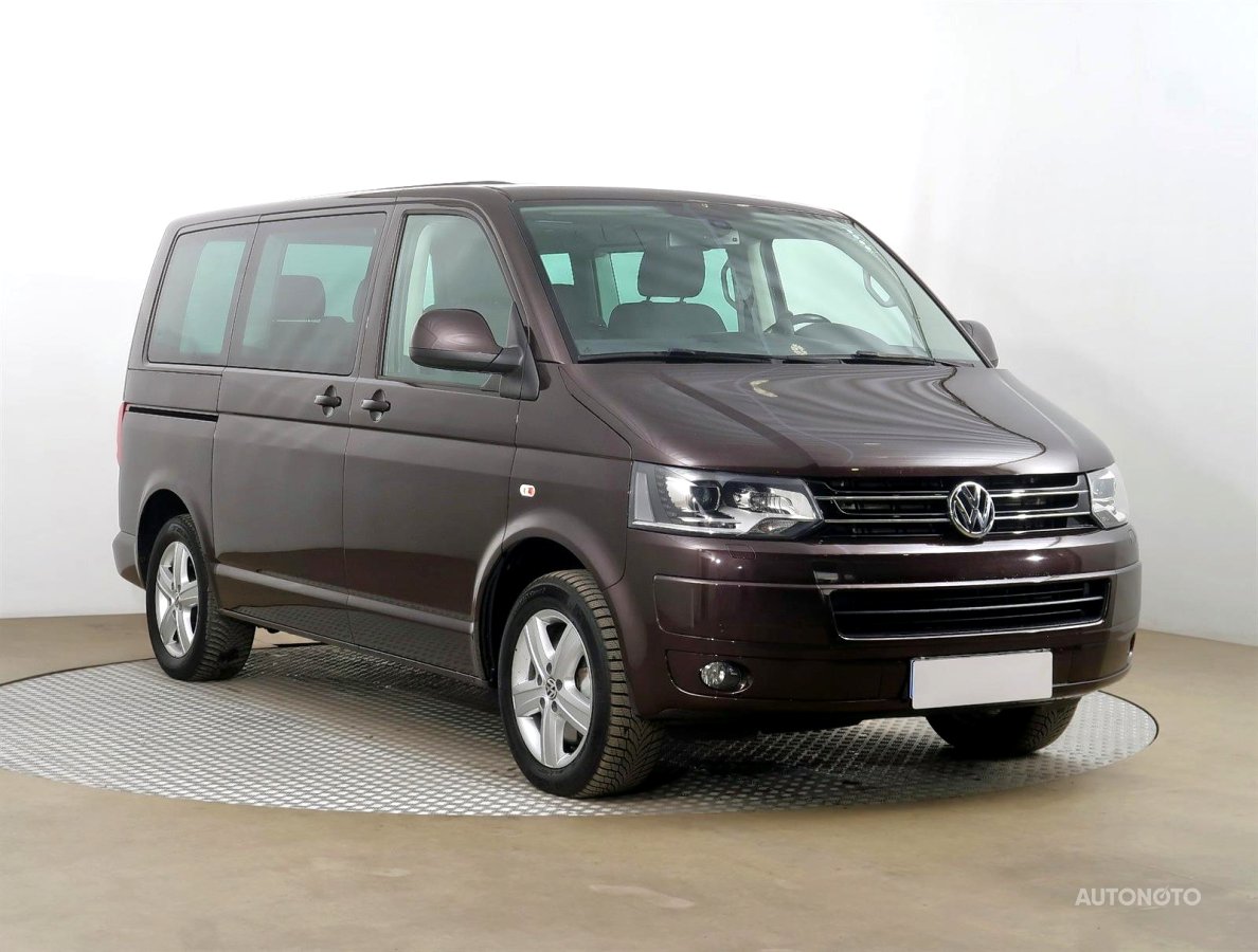 Volkswagen Multivan, 2015 - celkový pohled