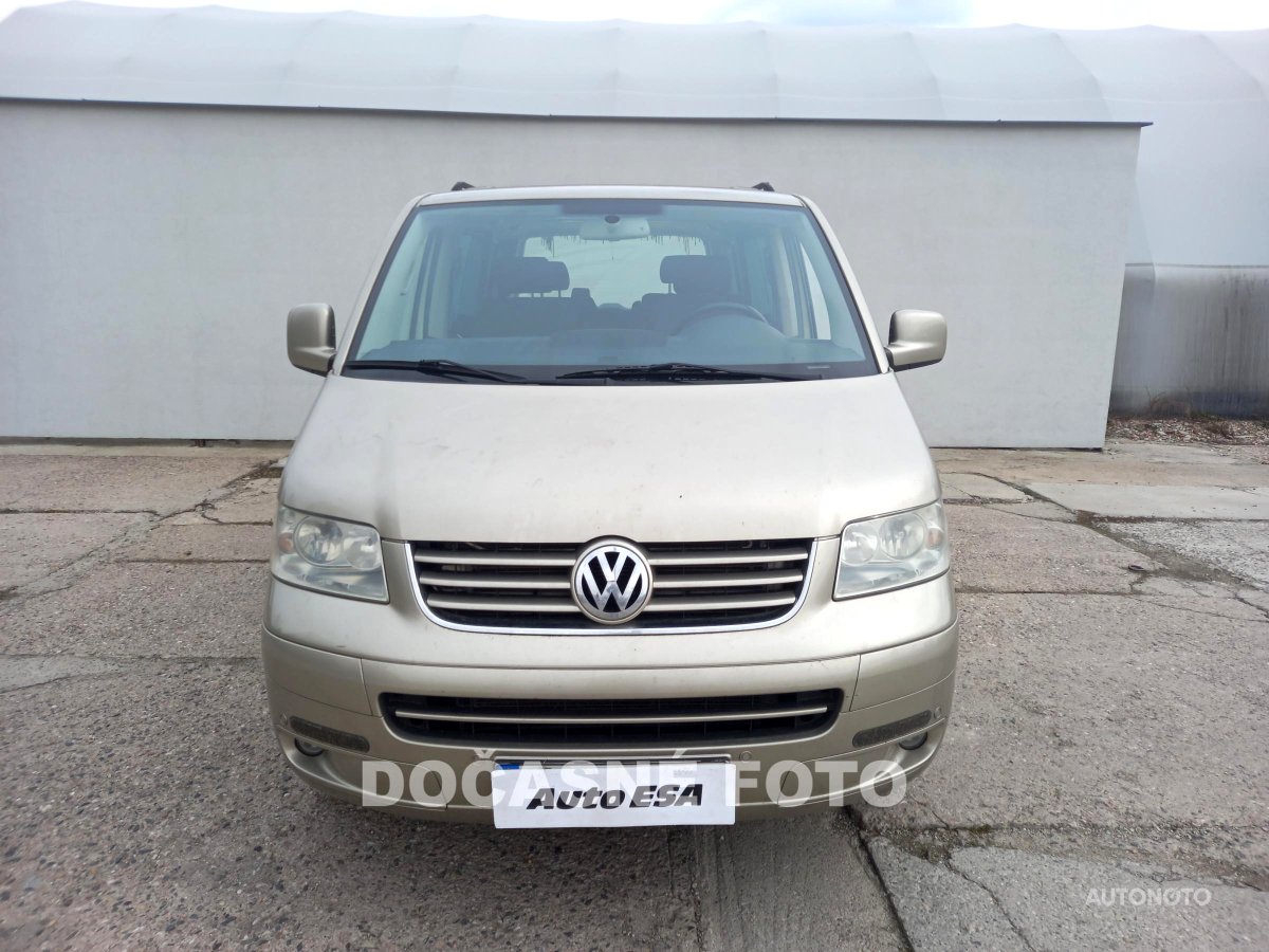 Volkswagen Multivan, 2009 - pohled č. 2