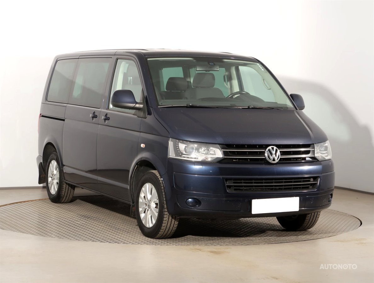 Volkswagen Multivan, 2013 - celkový pohled