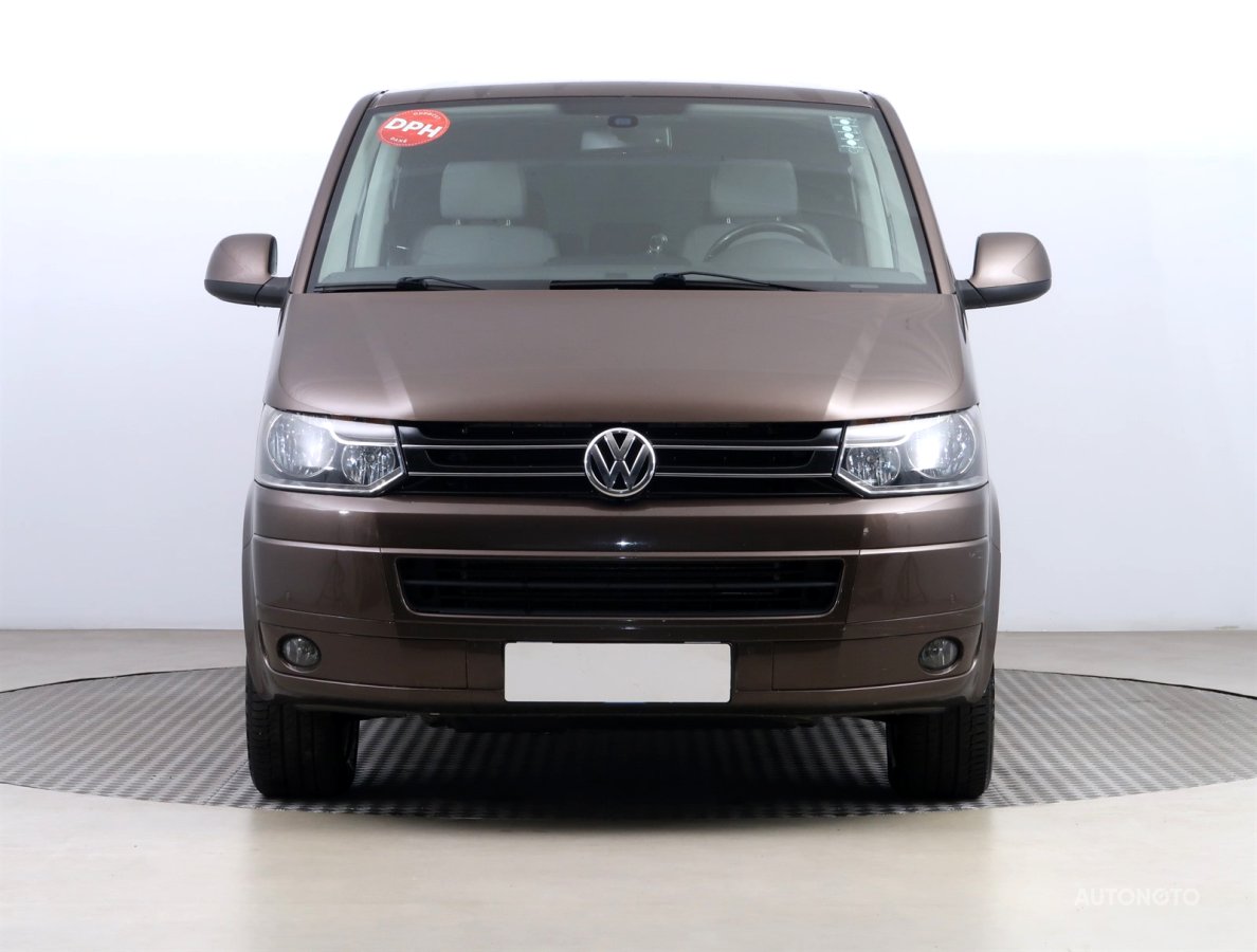 Volkswagen Multivan, 2010 - pohled č. 2