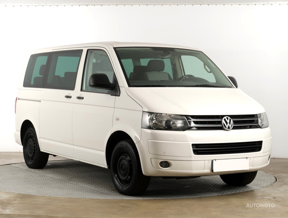 Volkswagen Multivan, 2012 - pohled č. 1