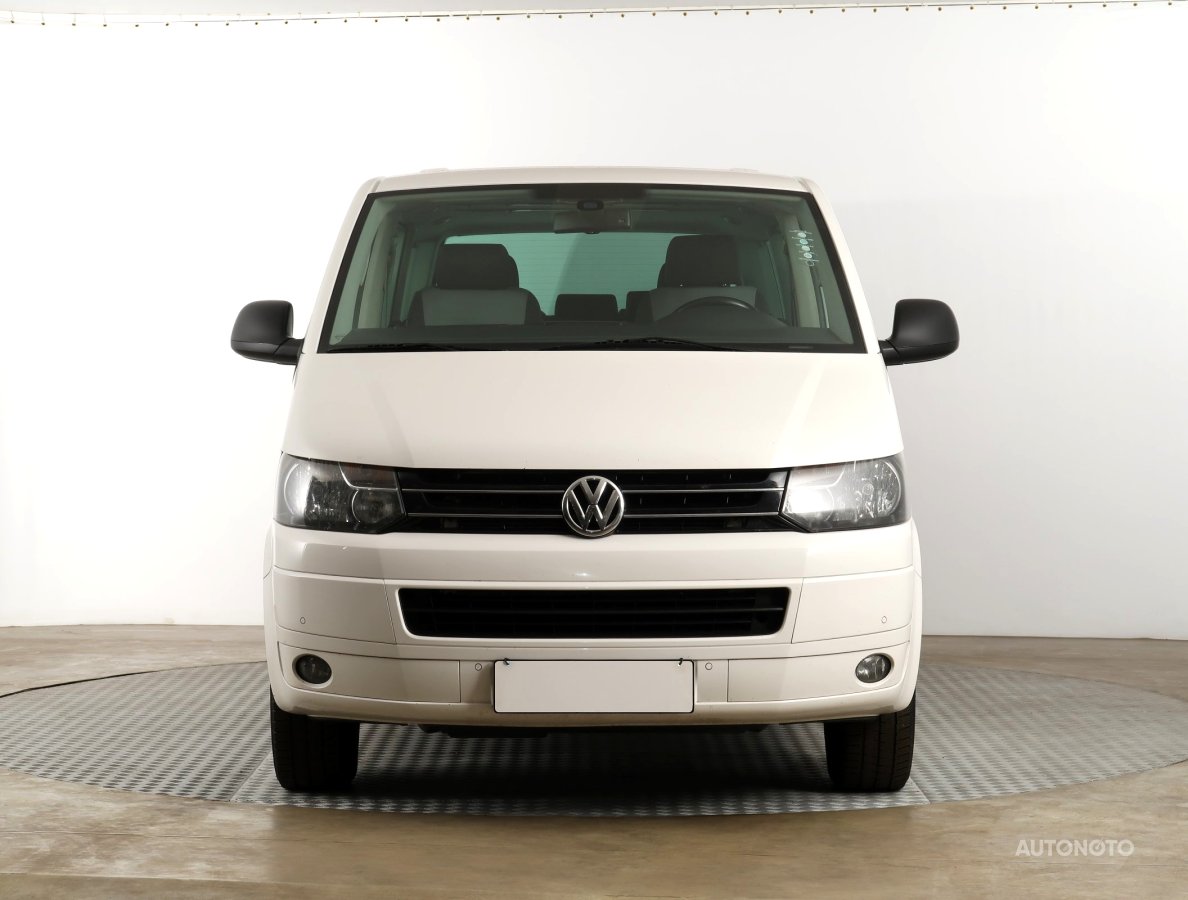 Volkswagen Multivan, 2012 - pohled č. 2
