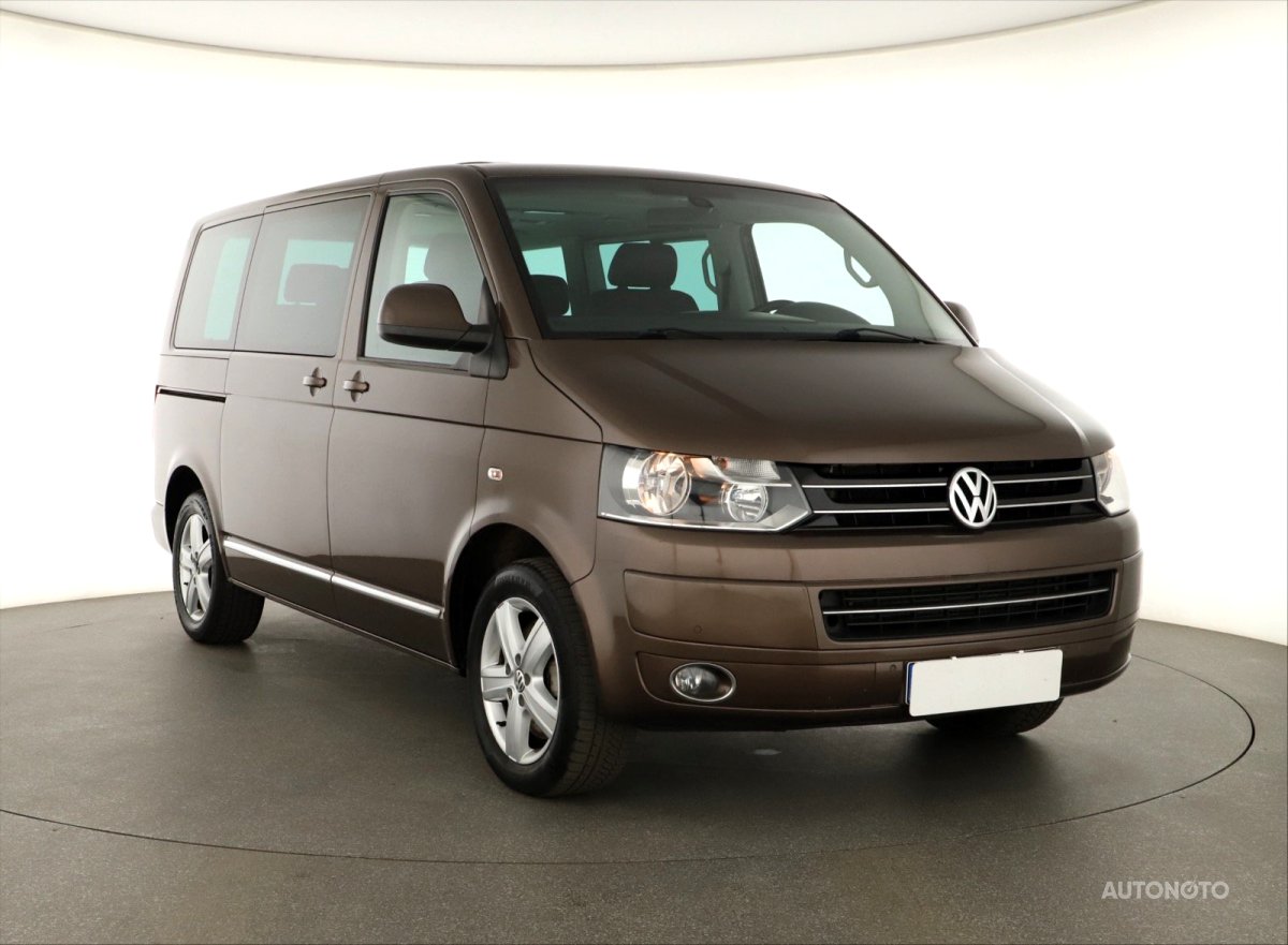 Volkswagen Multivan, 2010 - pohled č. 1