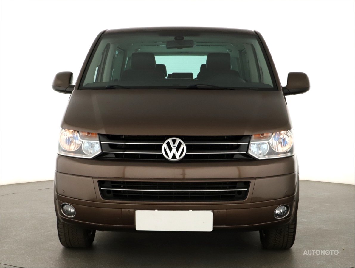 Volkswagen Multivan, 2010 - pohled č. 2