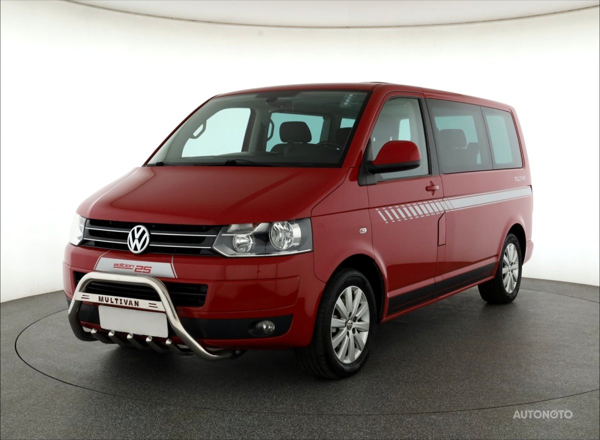 Volkswagen Multivan, 2010 - pohled č. 3