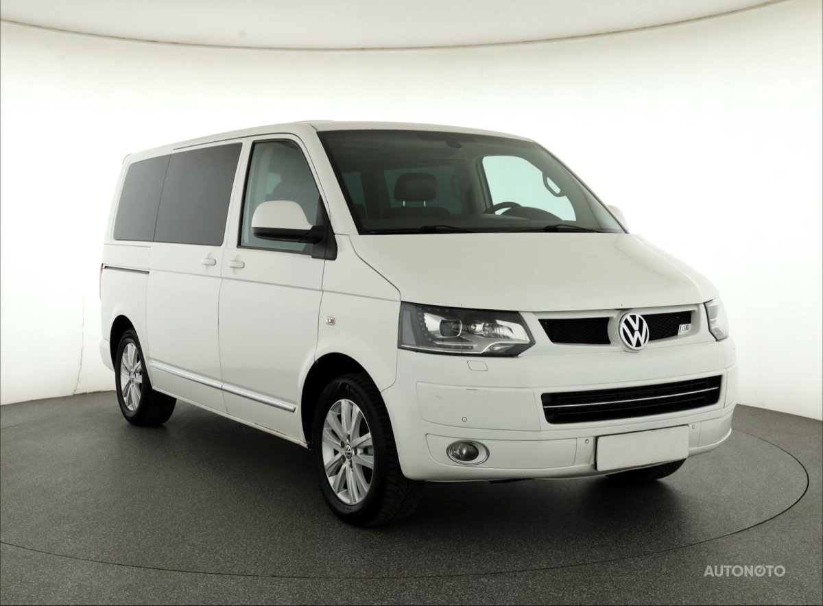 Volkswagen Multivan, 2012 - pohled č. 1