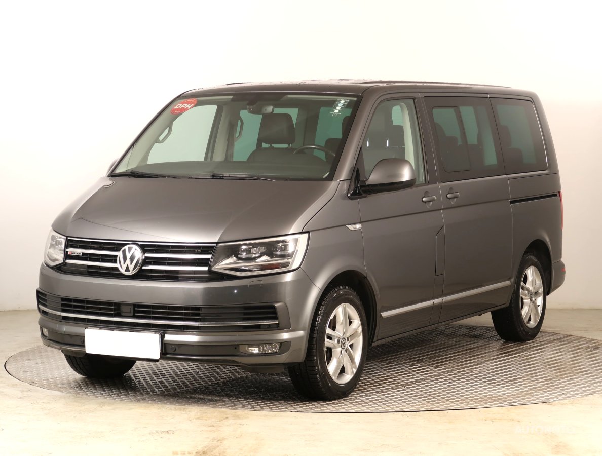 Volkswagen Multivan, 2017 - pohled č. 3
