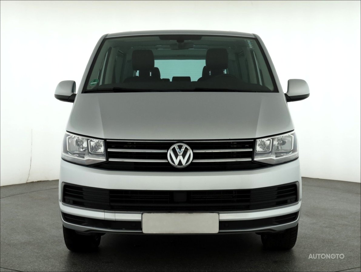 Volkswagen Multivan, 2017 - pohled č. 2