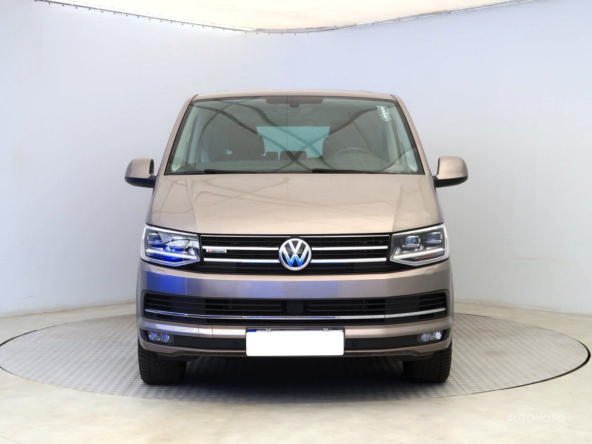 Volkswagen Multivan, 2018 - pohled č. 2
