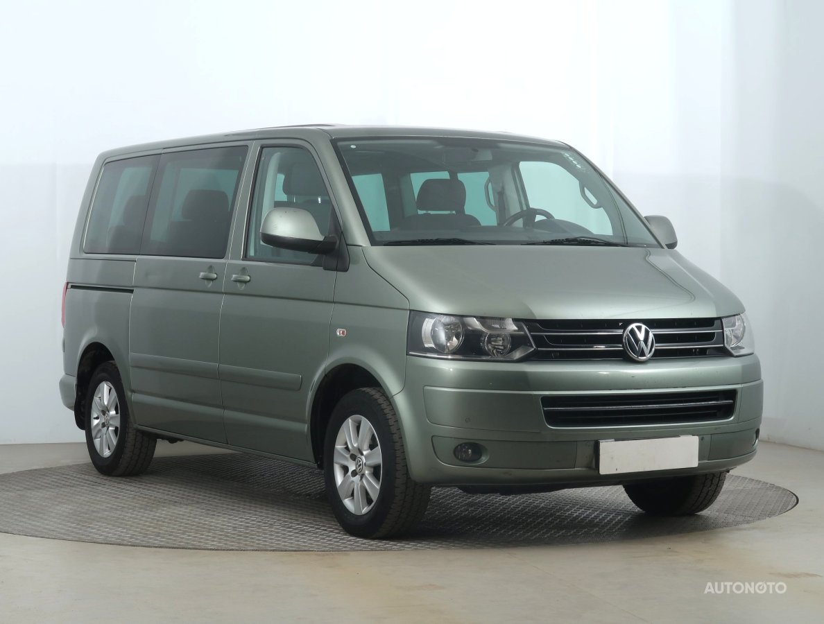 Volkswagen Multivan, 2011 - pohled č. 1