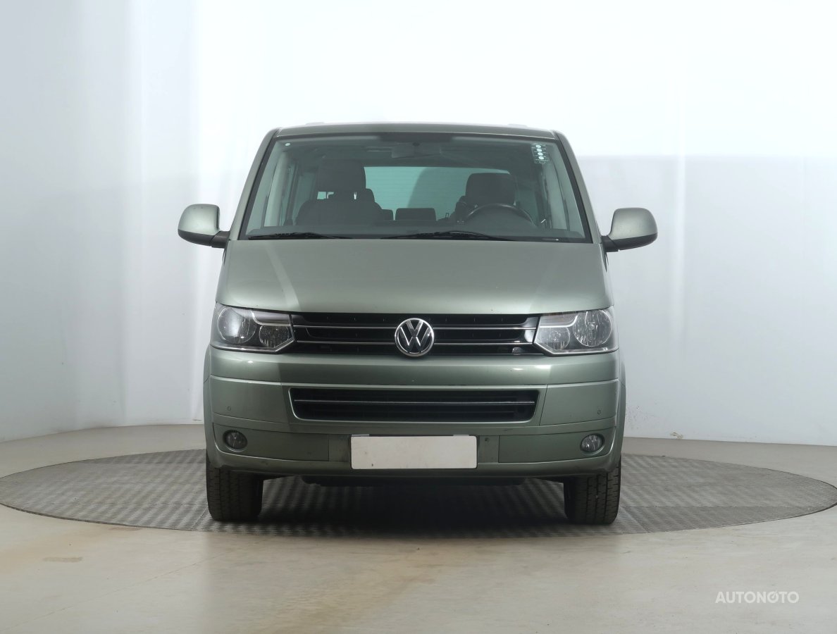 Volkswagen Multivan, 2011 - pohled č. 2
