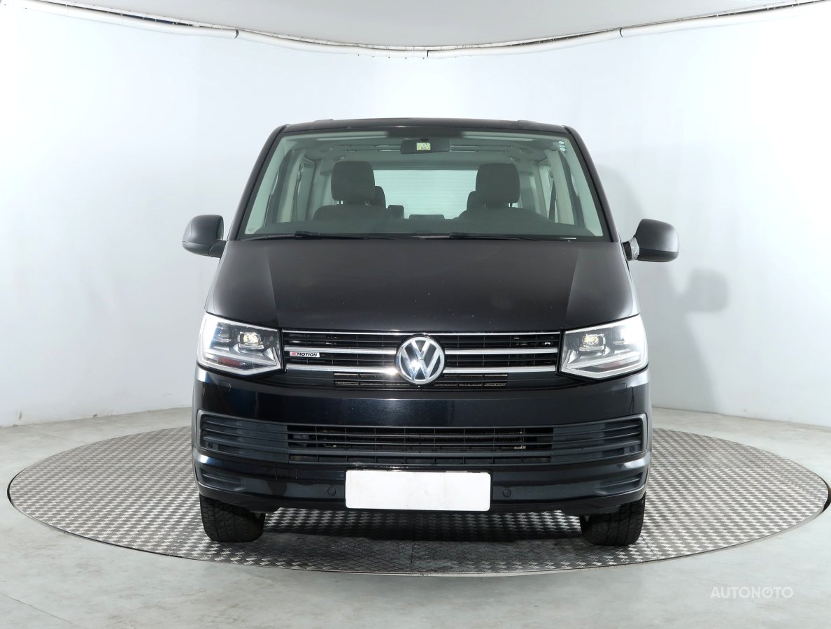 Volkswagen Multivan, 2016 - pohled č. 2